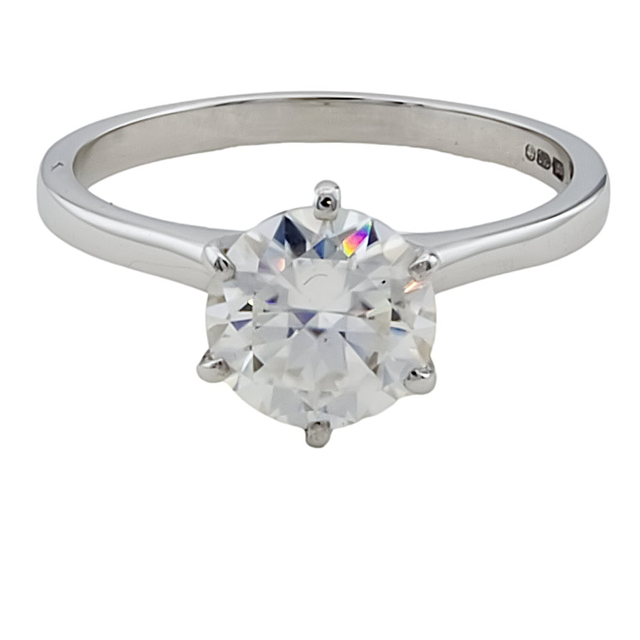 18ct White Gold Moissanite Ring size Q